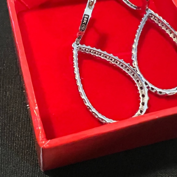 Sapphire Diamond ombre Drop Earrings in 14 K White Gold - Picture 5 of 13